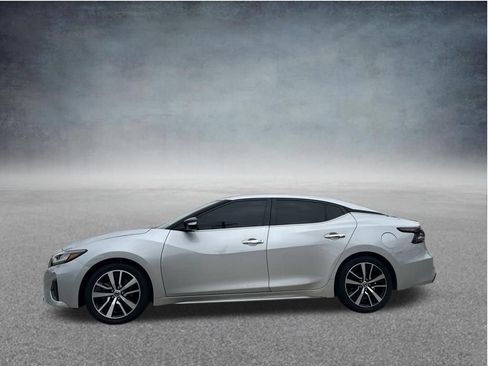 Used 2021 Nissan Maxima 3.5 SV w/ Floor Mat Group FWD image 2