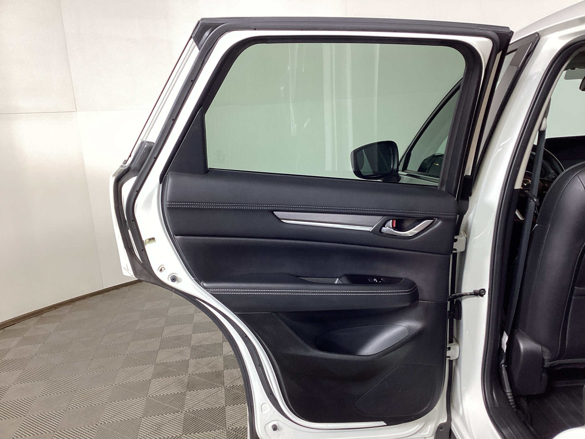 Used 2024 MAZDA CX-5 AWD 2.5 S w/ Premium Package image 13