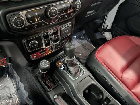 Used 2023 Jeep Wrangler Unlimited Rubicon 392 AWD/4WD image 19