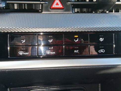 Used 2023 Kia Sportage LX image 27