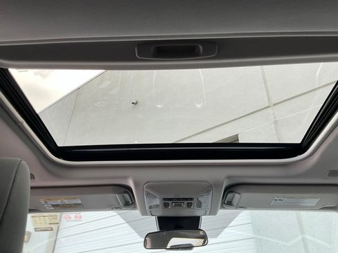 Used 2025 Toyota RAV4 XLE image 19