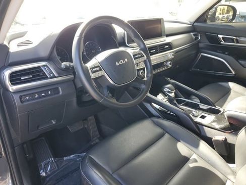 Used 2022 Kia Telluride S image 13