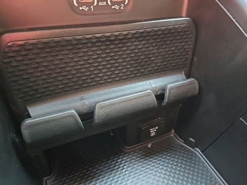 Used 2020 RAM 1500 Laramie image 70