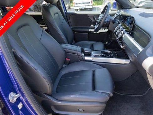 Used 2021 Mercedes-Benz GLB 250 GLB 250 image 22