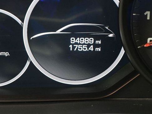 Used 2020 Porsche Cayenne AWD/4WD image 19