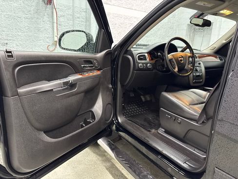 Used 2012 GMC Sierra 1500 SLT w/ SLT Convenience Package AWD/4WD image 14