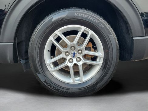 Used 2025 Ford Explorer Active w/ Active Comfort Package image 6