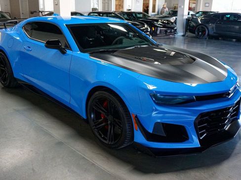 Used 2023 Chevrolet Camaro ZL1 image 4
