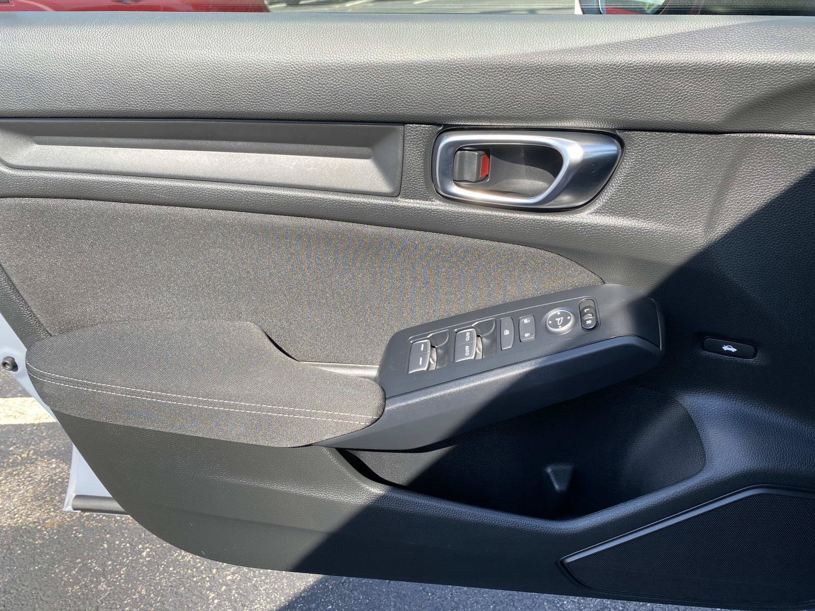 Used 2024 Honda Civic Sport image 19