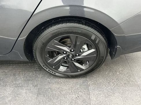 Used 2022 Hyundai Elantra SEL w/ Convenience Package image 25