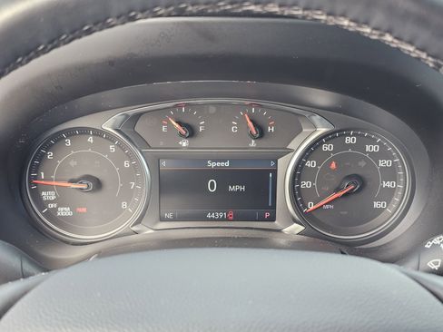 Used 2024 GMC Terrain SLT image 22