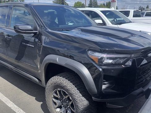 Used 2023 Chevrolet Colorado ZR2 AWD/4WD image 2