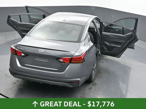Used 2024 Nissan Altima 2.5 SV image 68