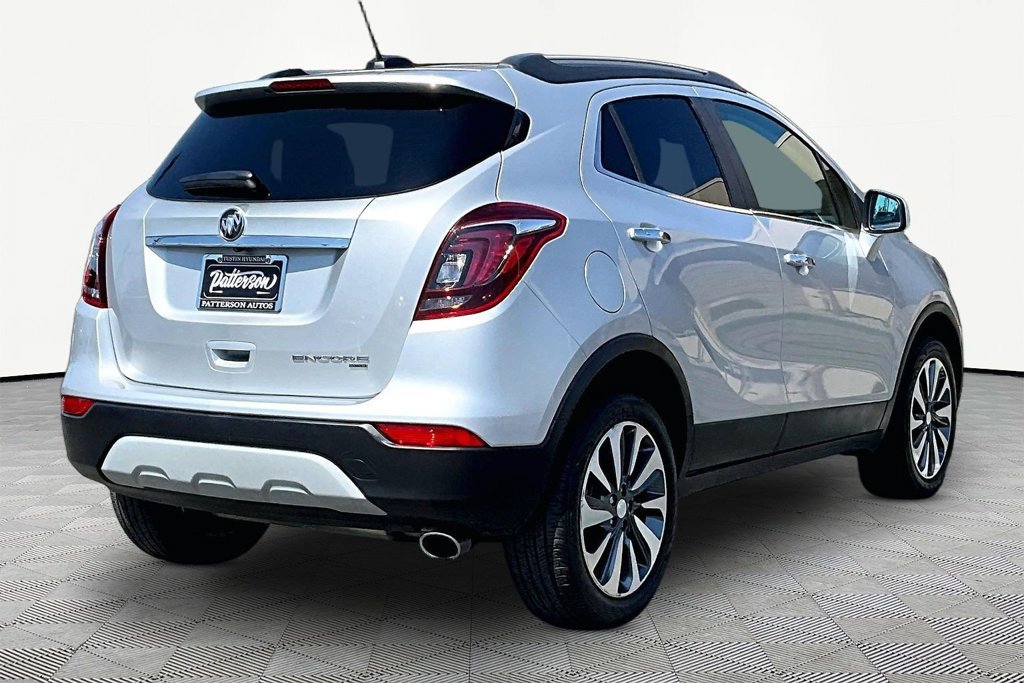 Used 2022 Buick Encore Preferred w/ Safety Package AWD/4WD image 2