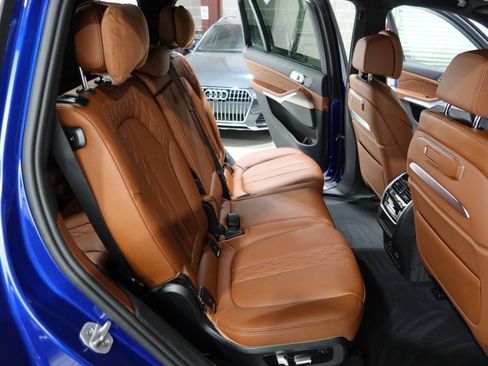 Used 2025 BMW X7 M60i AWD/4WD image 15