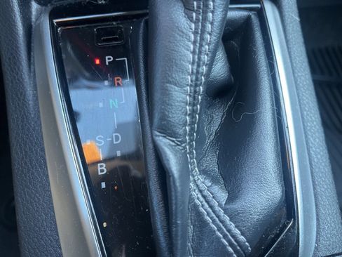 Used 2018 Toyota Corolla L image 17