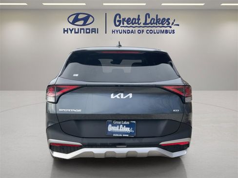 Used 2024 Kia Sportage LX image 4