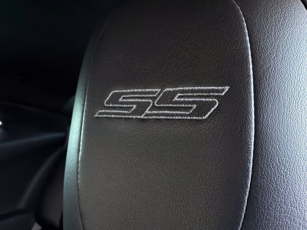 Used 2015 Chevrolet Camaro SS RWD image 12