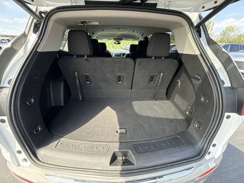 Certified 2021 Buick Enclave Preferred FWD image 24
