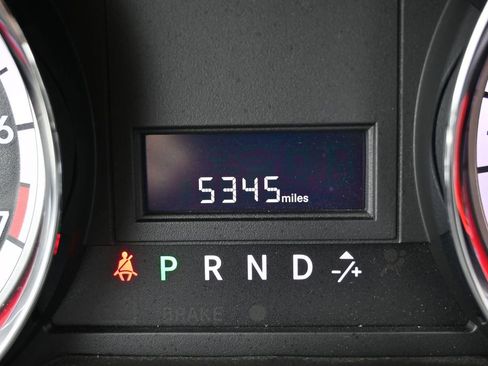 Used 2018 Dodge Grand Caravan SE w/ UConnect Hands-Free Group image 19