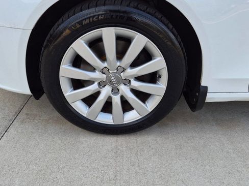 Used 2009 Audi A4 2.0T Premium Plus image 17