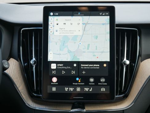 New 2026 Volvo XC60 B5 Plus w/ Protection Package Premier image 8