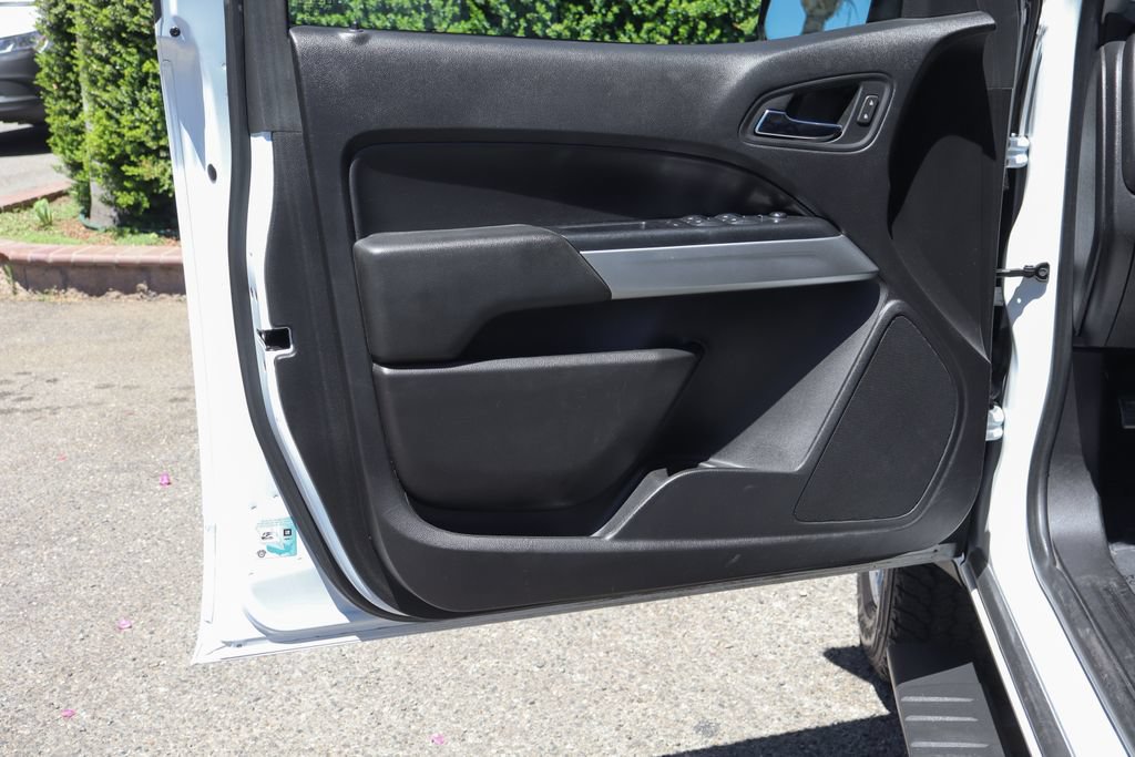Used 2018 Chevrolet Colorado LT RWD image 18