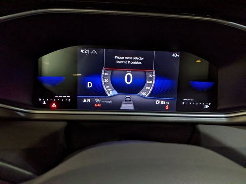 New 2026 Volkswagen Taos SE image 15