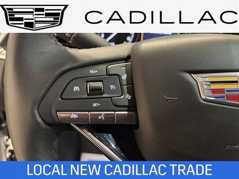 Used 2025 Cadillac XT6 Premium Luxury w/ Technology Package AWD/4WD image 20
