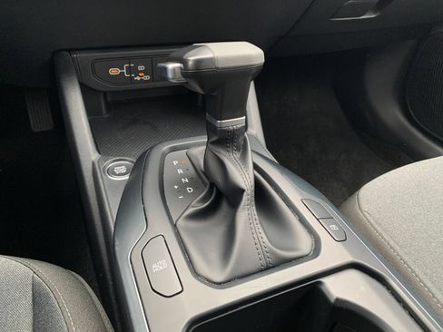 Used 2025 Kia K4 FWD image 40