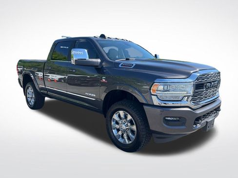 Used 2023 RAM 2500 Limited AWD/4WD image 9
