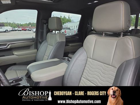 Used 2023 Chevrolet Silverado 1500 ZR2 w/ Technology Package AWD/4WD image 15