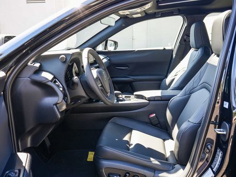 New 2026 Lexus UX 300h FWD image 17