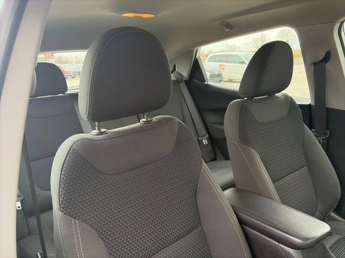 Used 2022 Chevrolet Bolt LT FWD image 13