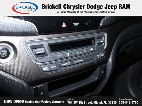 Used 2024 Nissan Pathfinder SV FWD image 3
