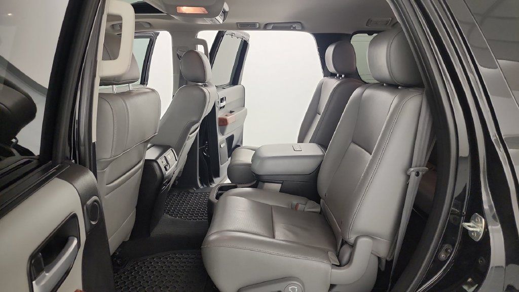 Used 2019 Toyota Sequoia Platinum AWD/4WD image 16
