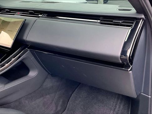 Used 2025 Land Rover Range Rover Sport Autobiography image 19
