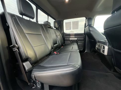 Used 2019 Ford F350 Lariat w/ Chrome Package image 21