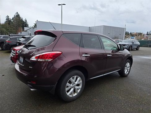 Used 2014 Nissan Murano S image 3