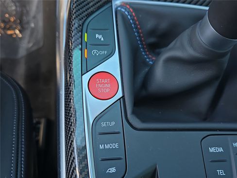 Used 2025 BMW M2 w/ Carbon Package image 20