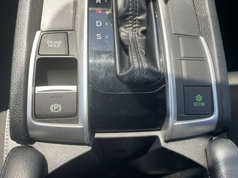 Used 2019 Honda Civic Sport image 17