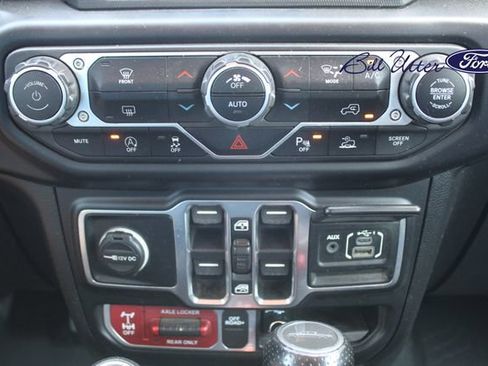 Used 2020 Jeep Gladiator Mojave AWD/4WD image 18