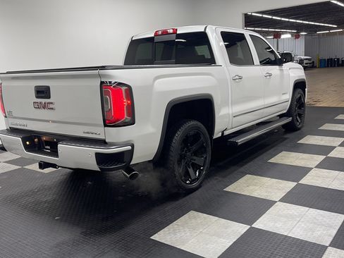 Used 2018 GMC Sierra 1500 Denali AWD/4WD image 18