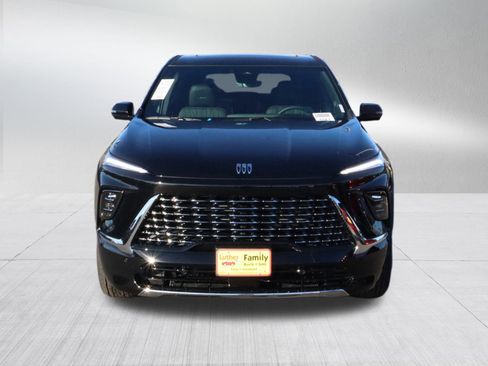 New 2026 Buick Enclave Avenir w/ Super Cruise Package image 2