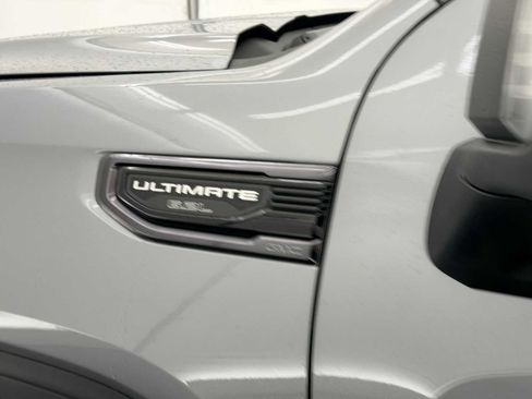 Used 2024 GMC Sierra 1500 Denali Ultimate image 11