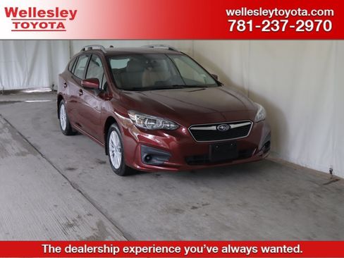 Used 2017 Subaru Impreza 2.0i Premium AWD/4WD image 1
