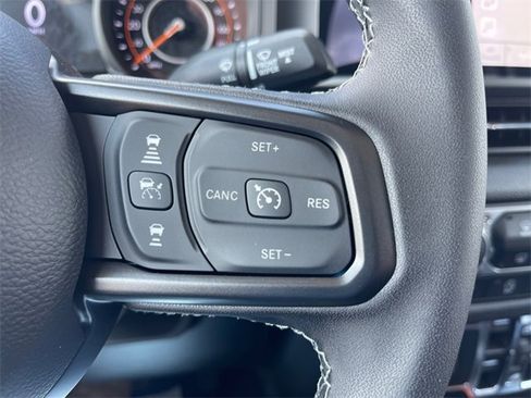 New 2025 Jeep Gladiator Sport image 20