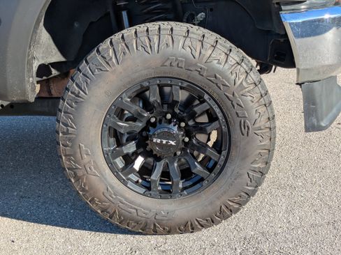 Used 2022 Ford F350 Lariat image 11