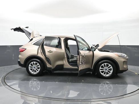 Used 2020 Ford Escape SE FWD image 48