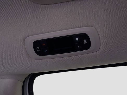 Used 2024 Chrysler Voyager LX image 26